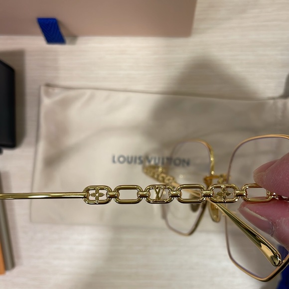 100% Authentic Louis Vuitton Sunglasses - Picture 11 of 11